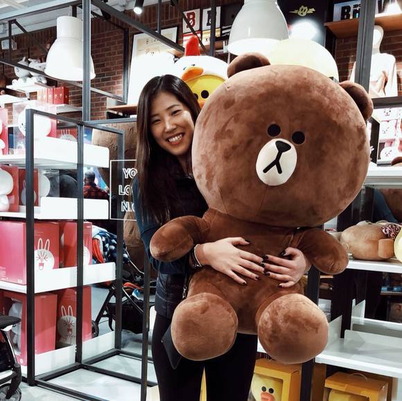 Meet your Posher, Hannah - Picture 1 of 1